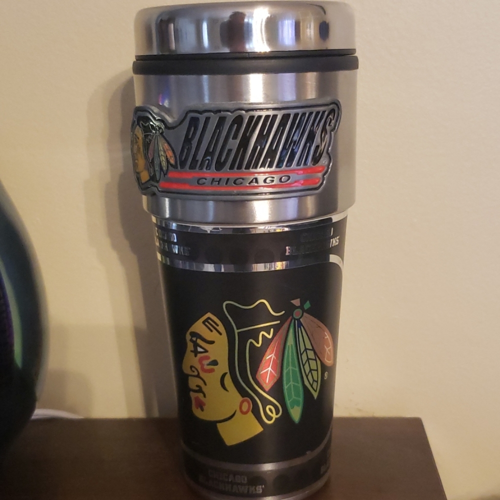 Blackhawks tumbler